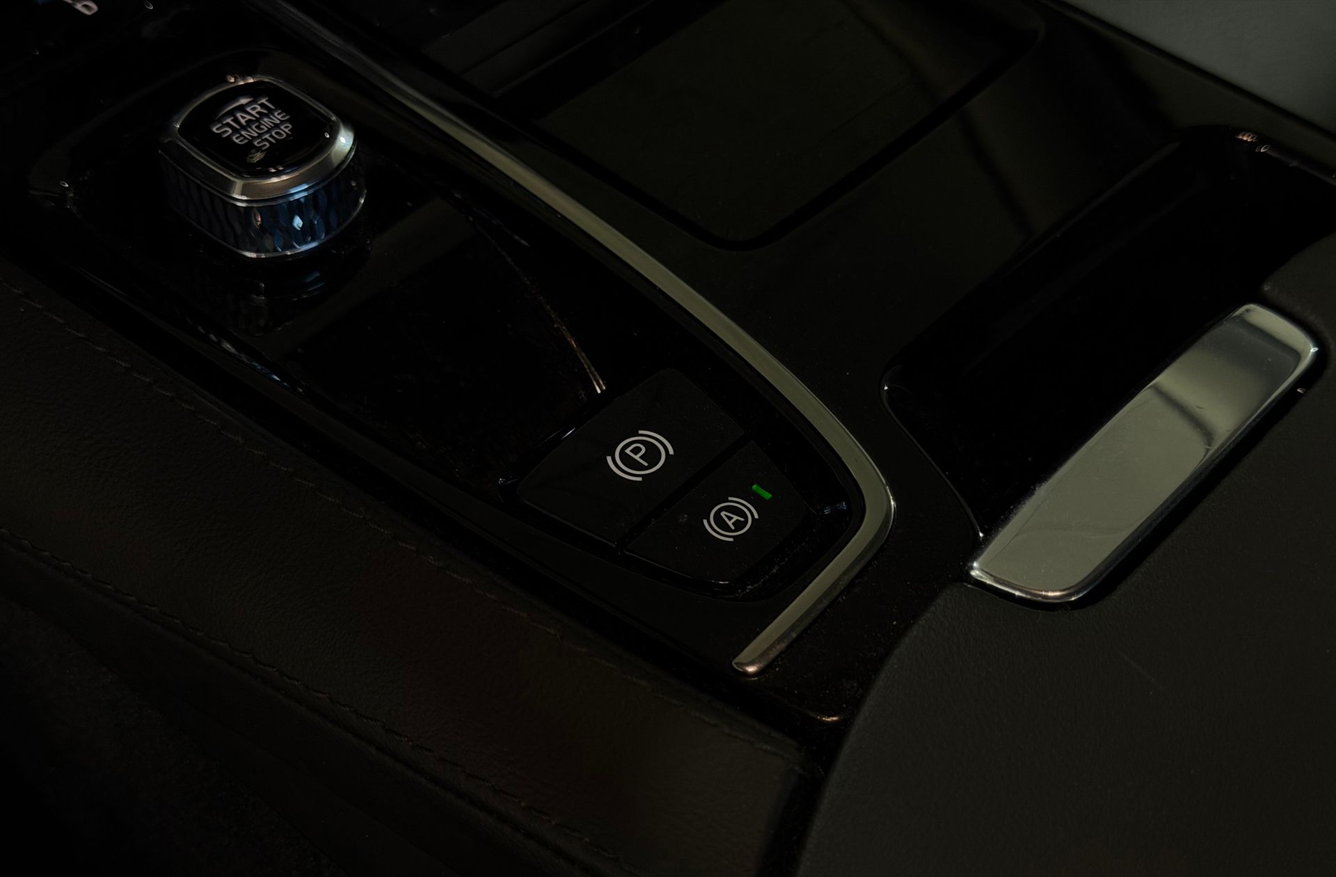 Volvo S60 T8 Recharge Plus Bright 4x4 - foto 31