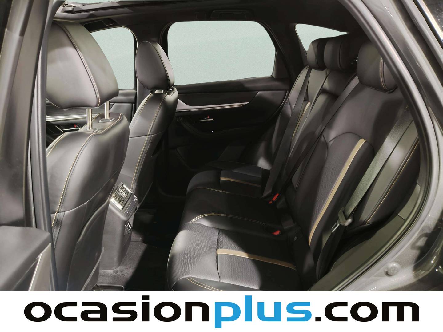 Foto asientos traseros Mazda CX-60 Mazda CX-60 e-Skyactiv PHEV AWD Homura Plus (327 CV)