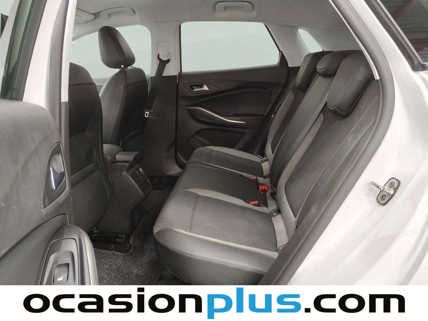 Foto asientos traseros Opel Grandland Opel Grandland 1.5 CDTi Design & Tech Auto (130 CV)