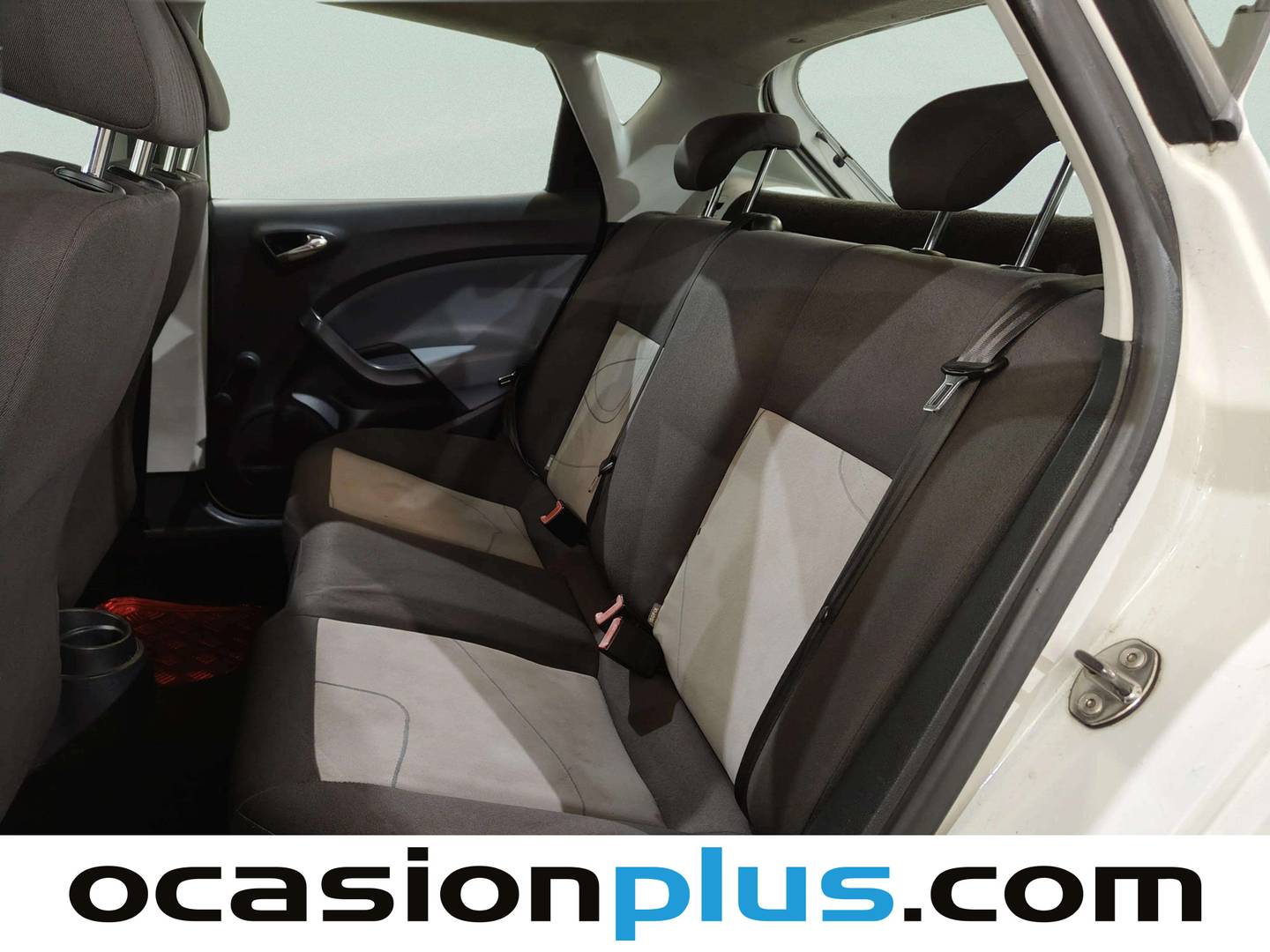 Foto asientos traseros Seat Ibiza Seat Ibiza 1.6 TDI Reference (90 CV)