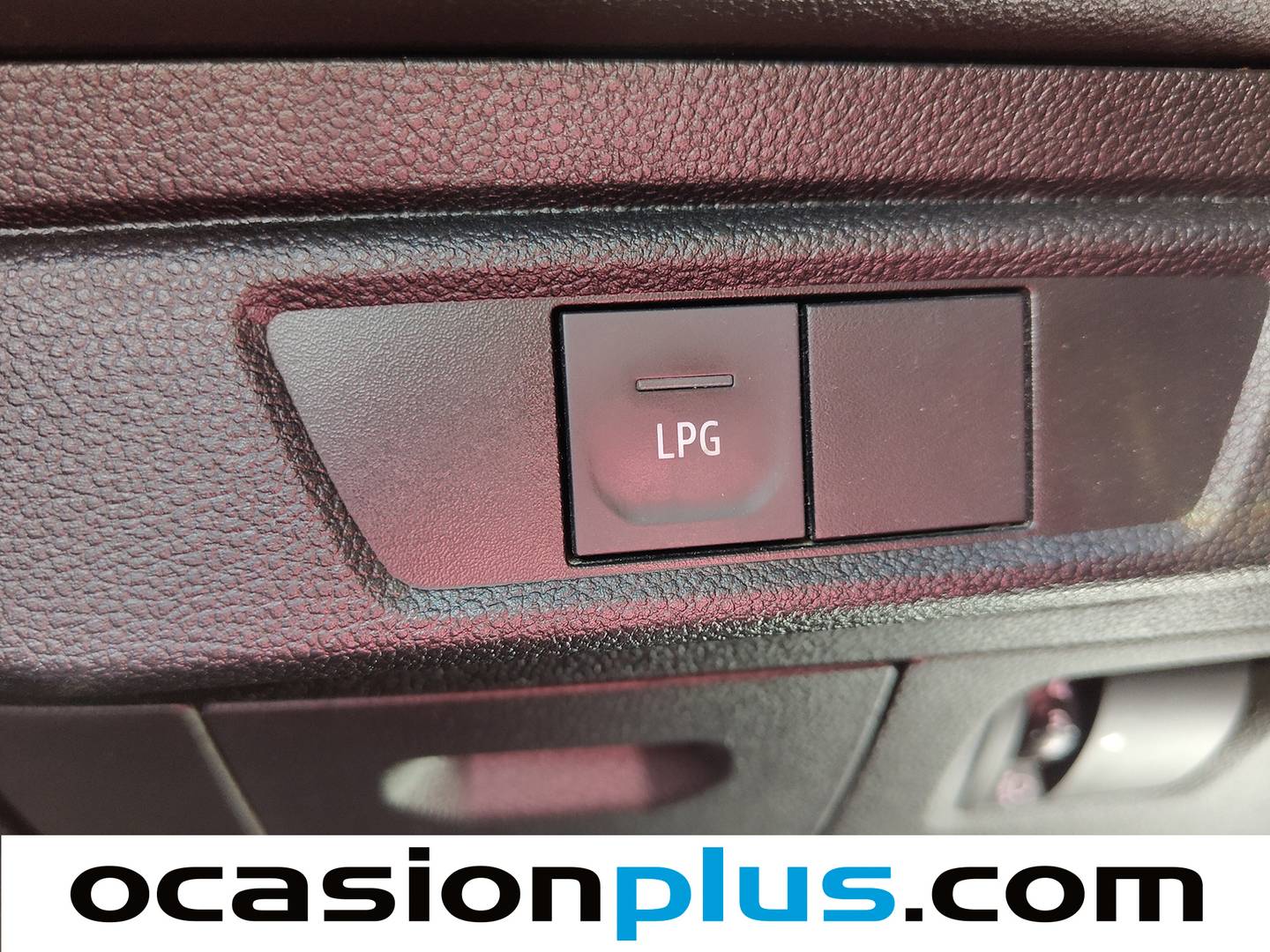 Extras y acabados del Dacia Sandero Dacia Sandero Stepway Essential ECO-G (101 CV)