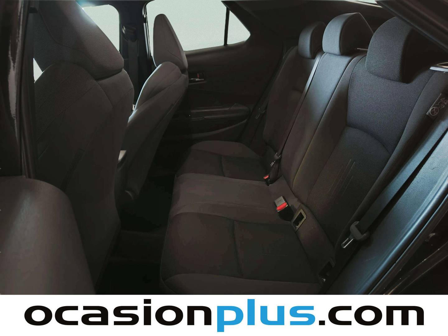 Foto asientos traseros Toyota C-HR Toyota C-HR 140H Advance (140 CV)