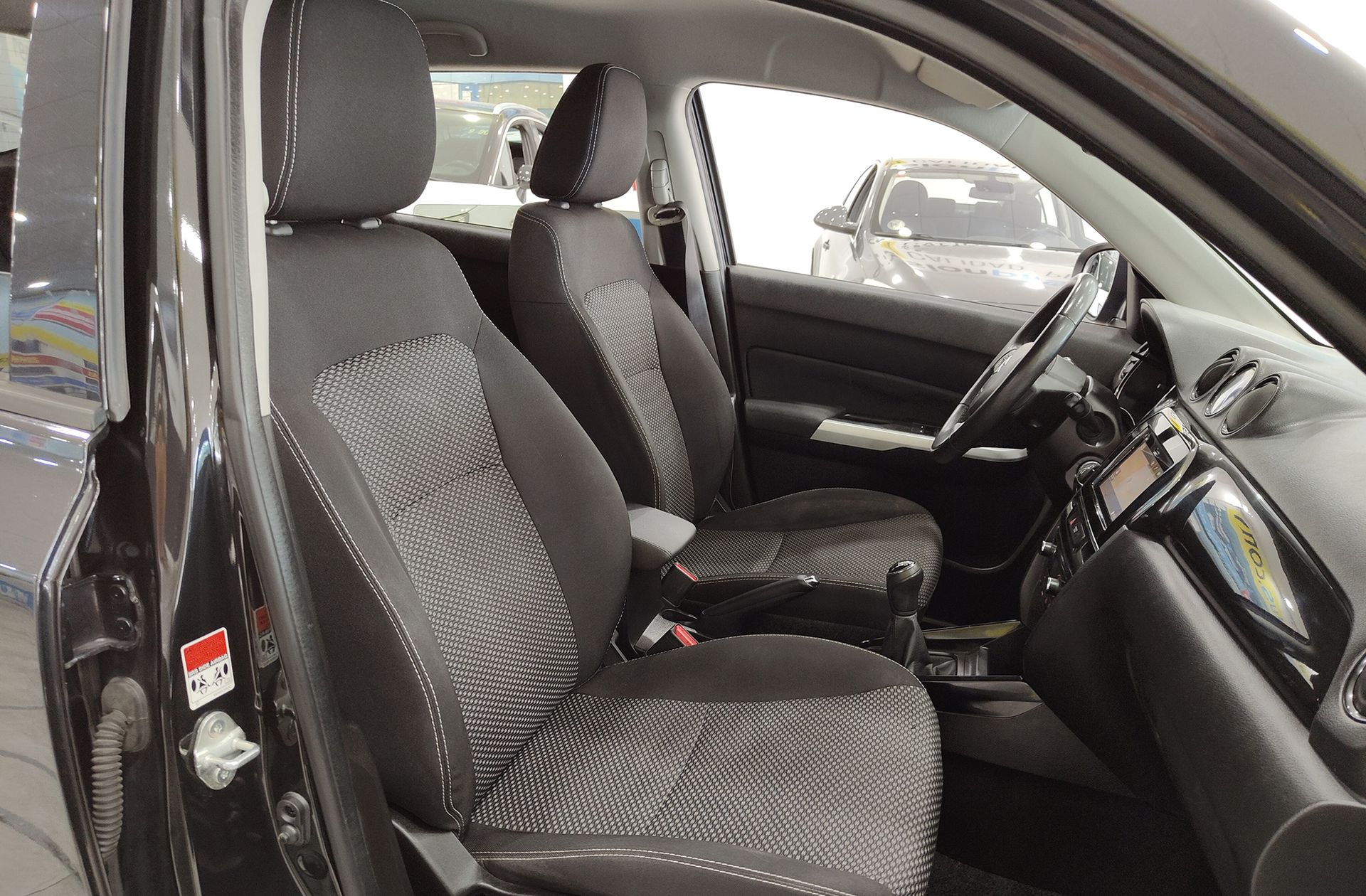 Suzuki Vitara 1.6 VVT GLE - foto 19