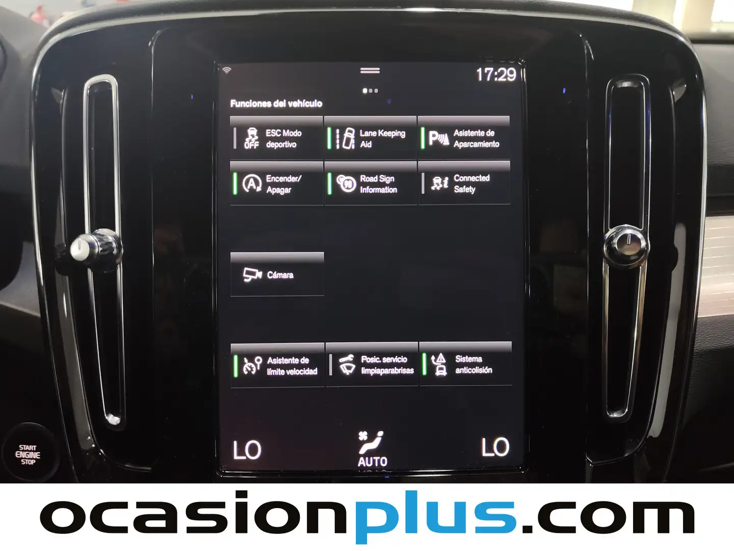 Foto Volvo XC40 Volvo XC40 T2 Core Auto (129 CV)