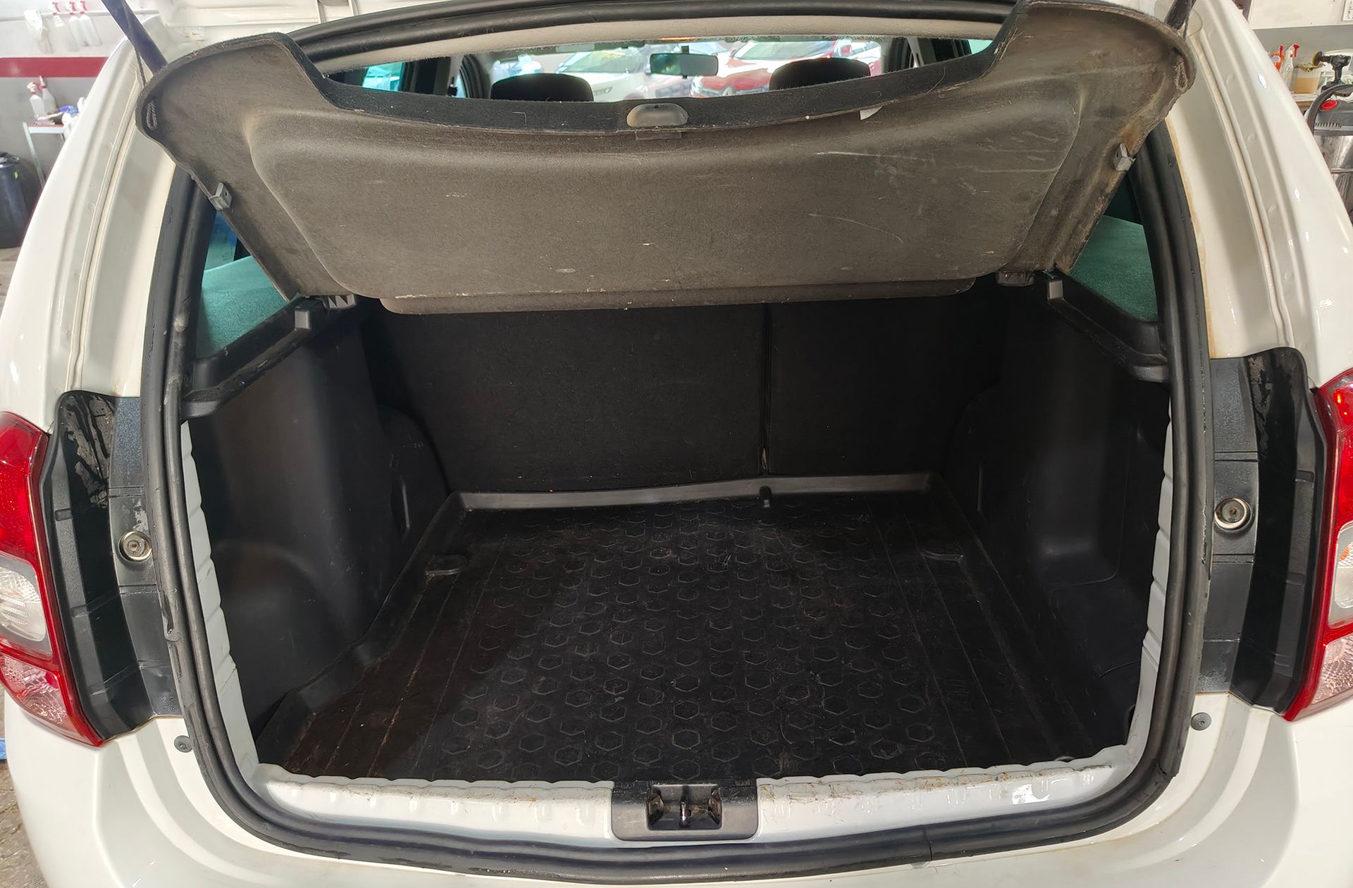 Dacia Duster Laureate dCi - foto 12