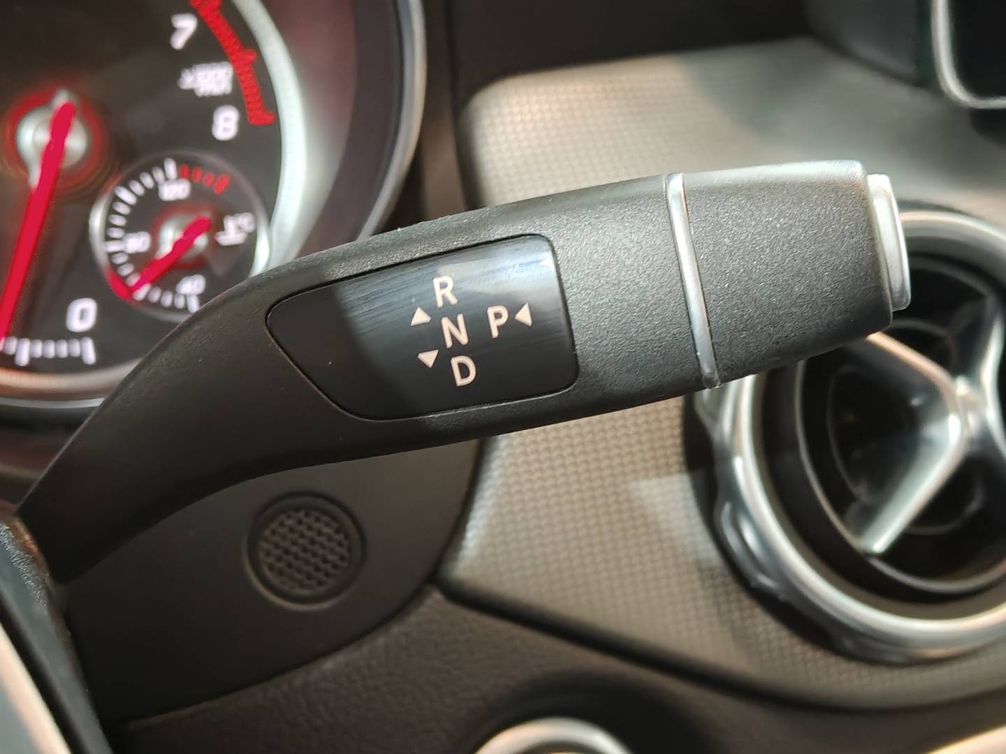 Foto Mercedes GLA Mercedes-Benz GLA 180 (122 CV)