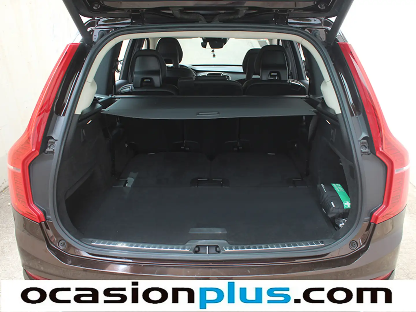 Foto Volvo XC90 Volvo XC90 B5 D Momentum Pro AWD Auto (235 CV) 7 Plazas