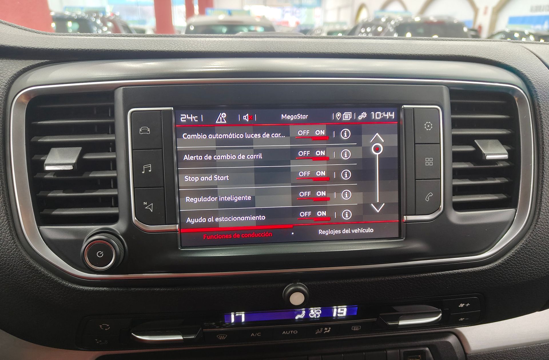 Citroën SpaceTourer BlueHDi 180 Business Lounge Talla XL EAT8 7 plazas - foto 11
