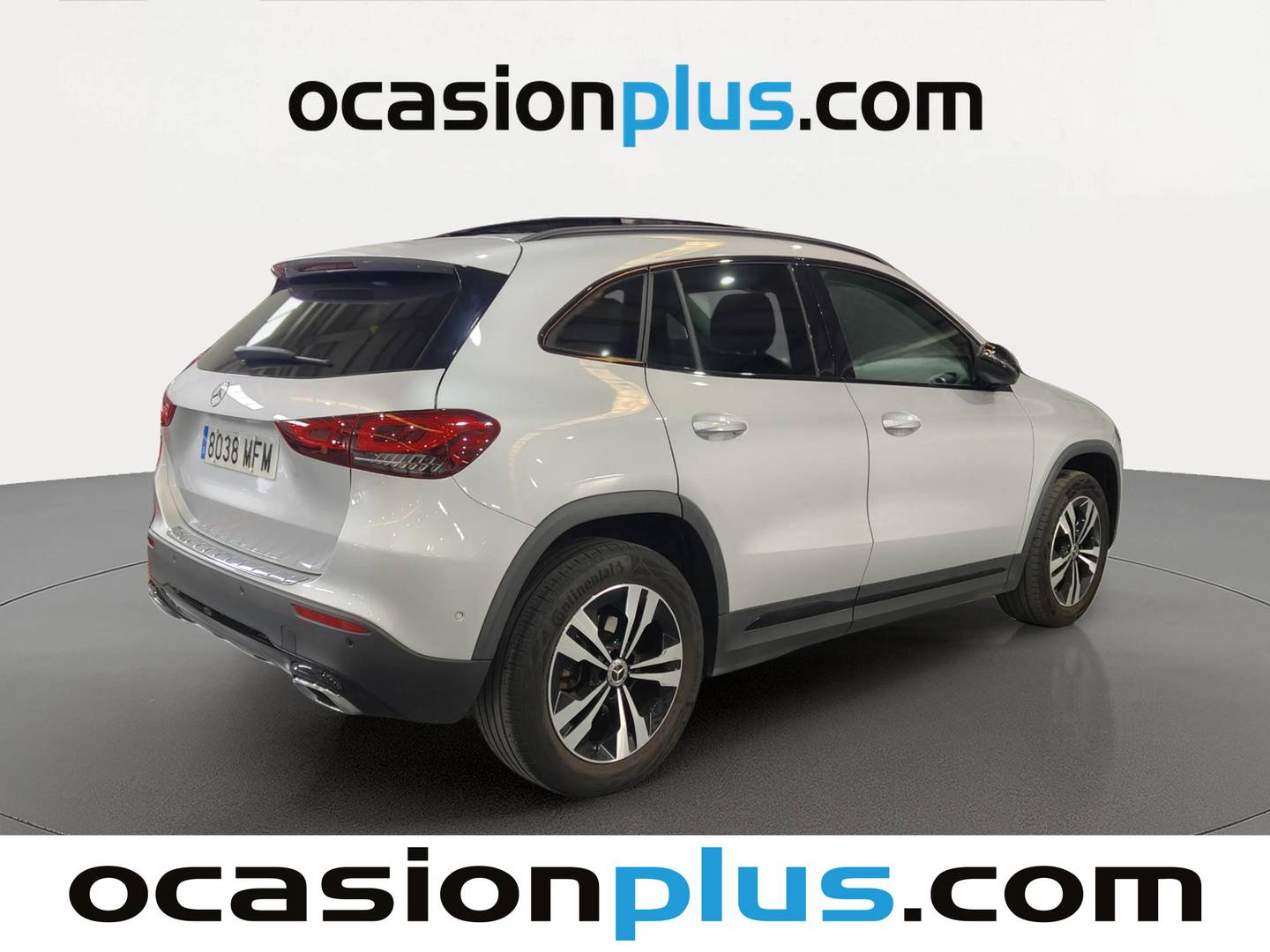 Foto trasera Mercedes GLA Mercedes GLA 200 (163 CV) derecha