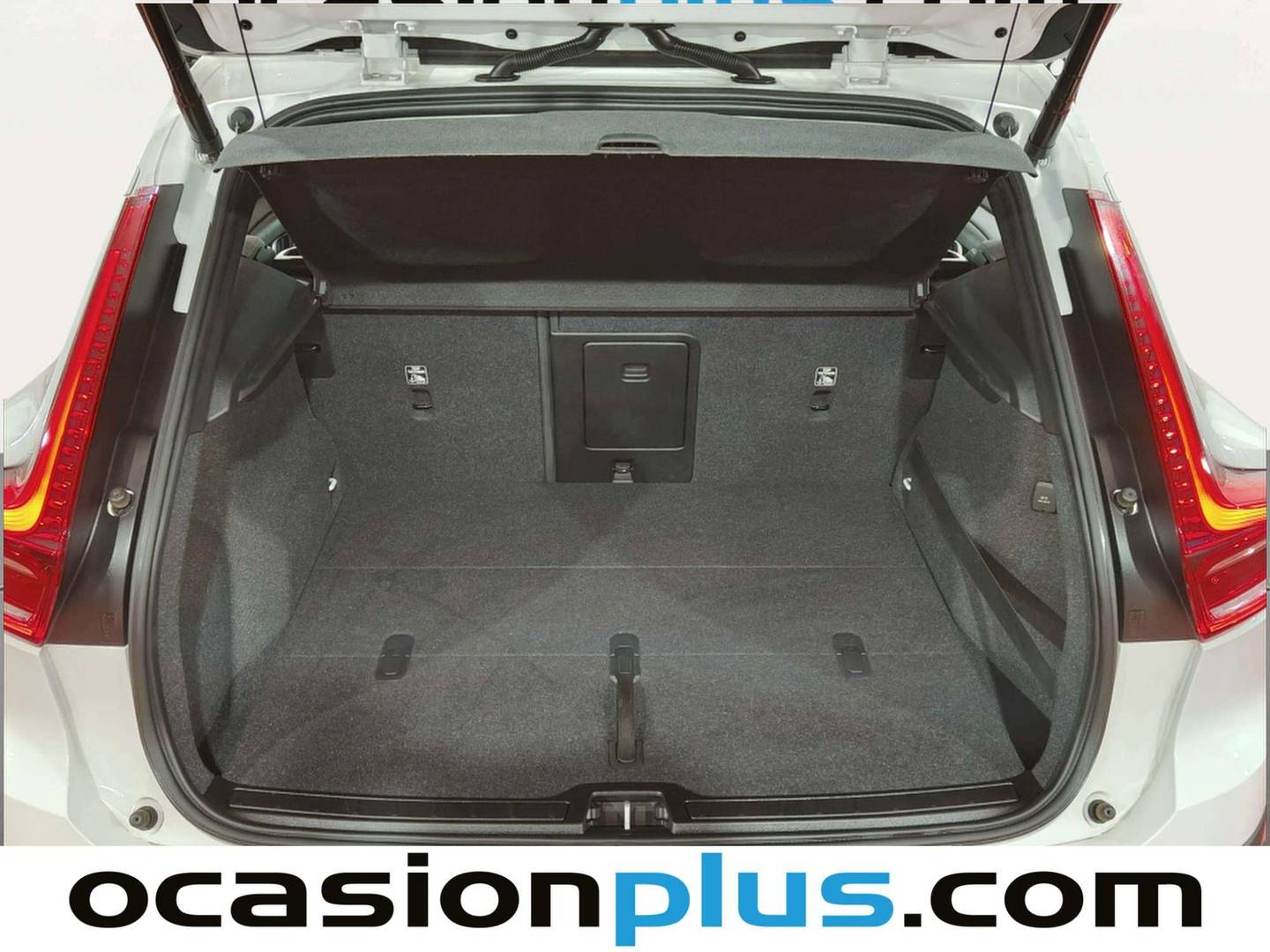 Foto Volvo XC40 Volvo XC40 D3 Business Plus (150 CV)