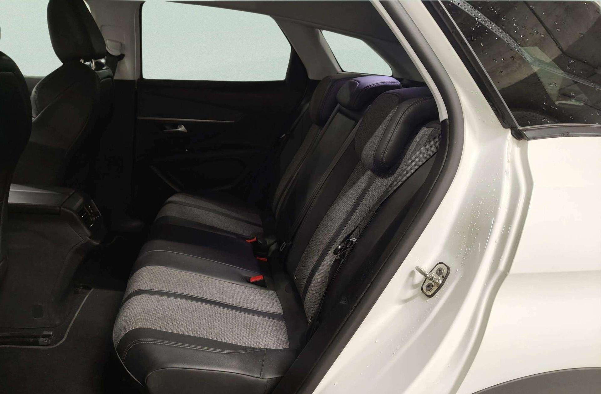 Peugeot 3008 PureTech 130 Allure - foto 14