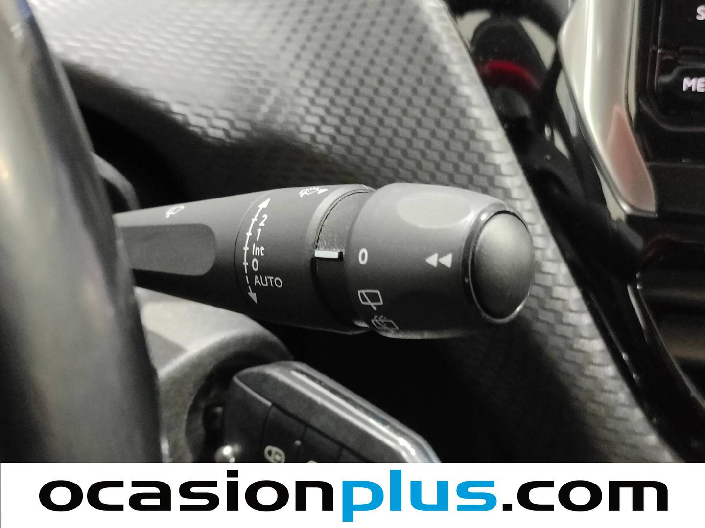 Foto Peugeot 2008 Peugeot 2008 BlueHDi 120 S&S Allure (120 CV)