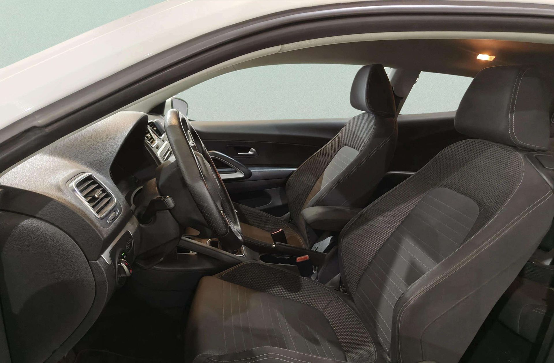 Volkswagen Scirocco by R-Line 1.4 TSI - foto 8