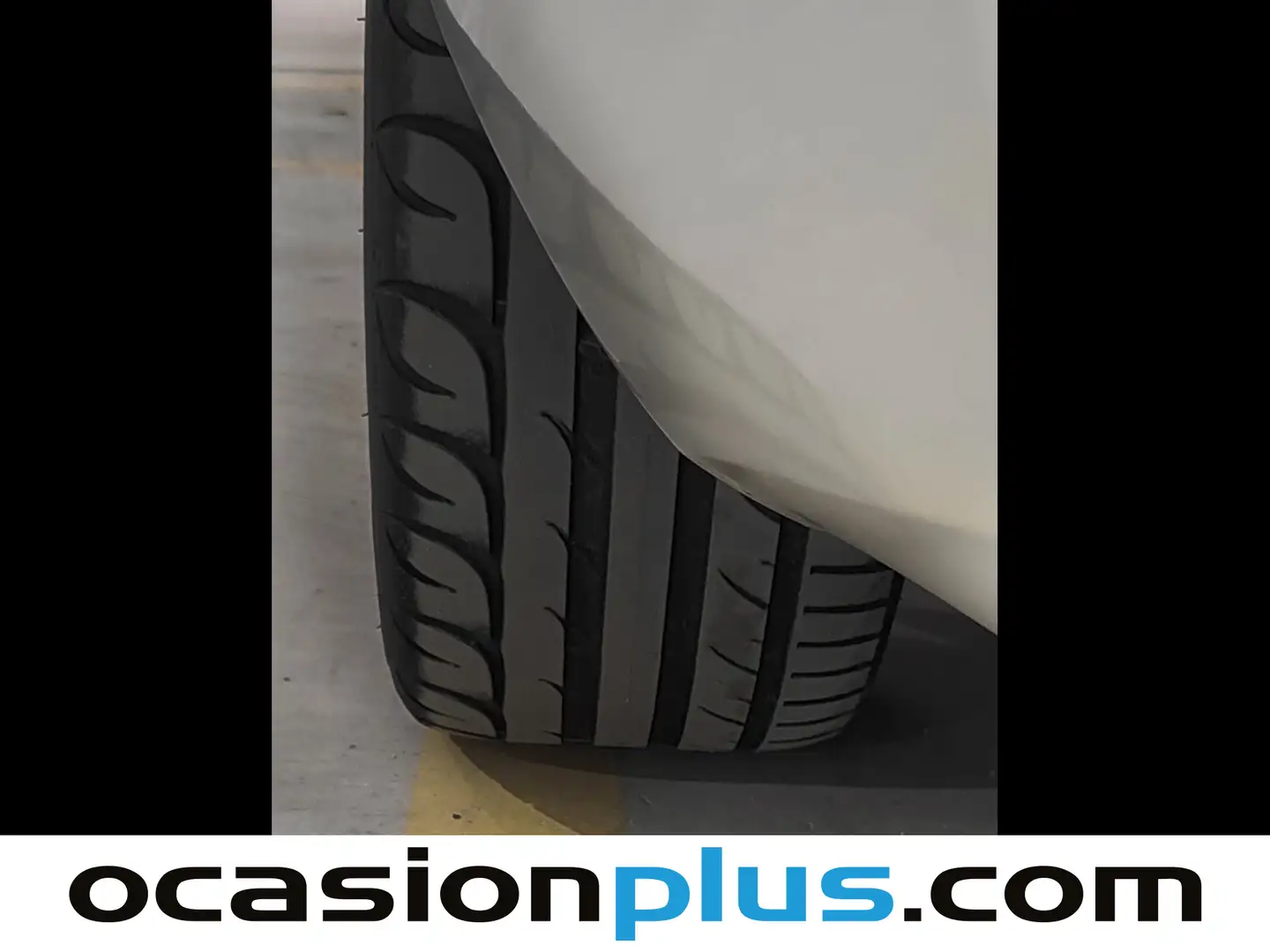 Foto Mercedes Clase E Mercedes-Benz Clase E E 220 CDI Coupe Blue Efficiency Avantgarde (170 CV) Paquete AMG