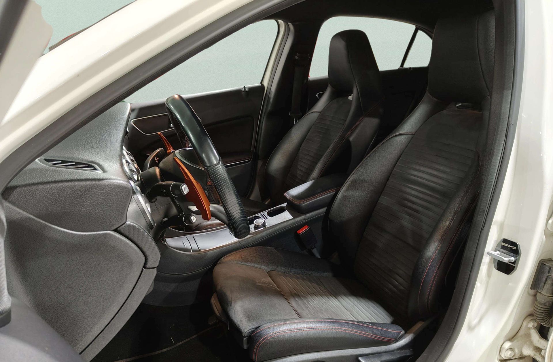 Mercedes-Benz Clase A 200 d AMG Line - foto 11