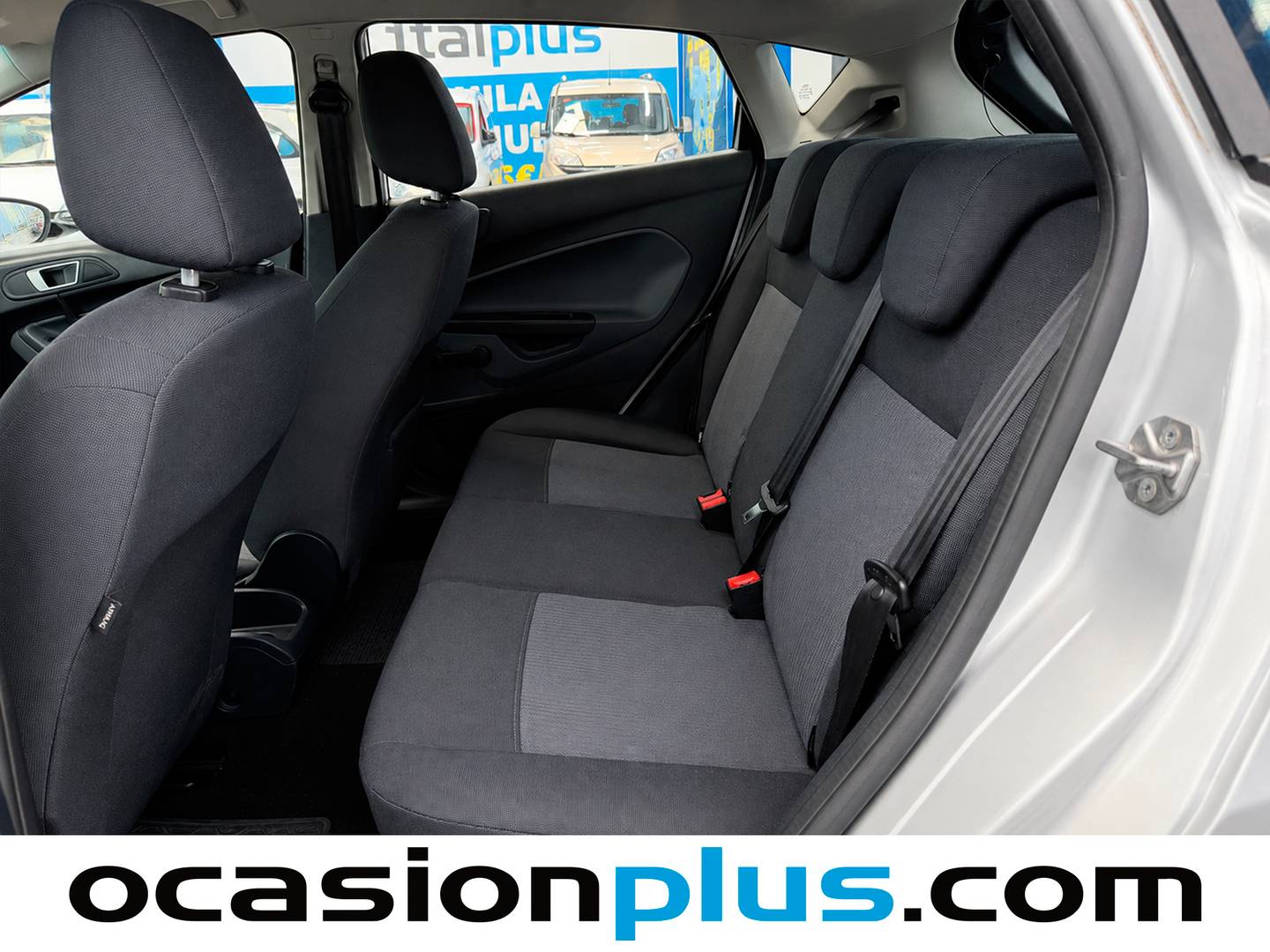 Foto asientos traseros Ford Fiesta Ford Fiesta 1.6 TDCI DPF Econetic (95 CV)