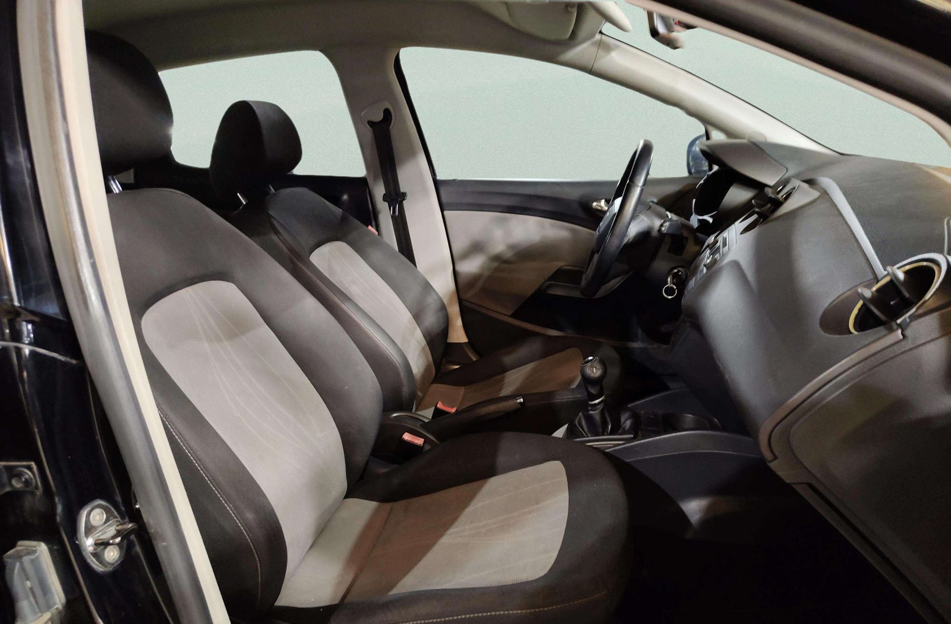 SEAT Ibiza 1.6 TDI Style - foto 12