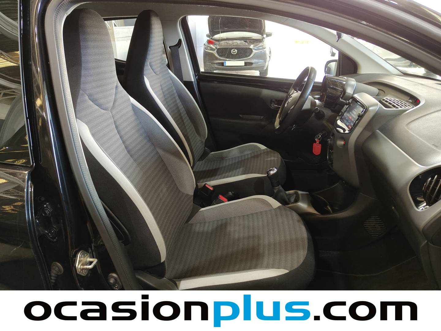 Toyota Aygo Toyota Aygo 1.0 70 x-play (72 CV) seminuevo