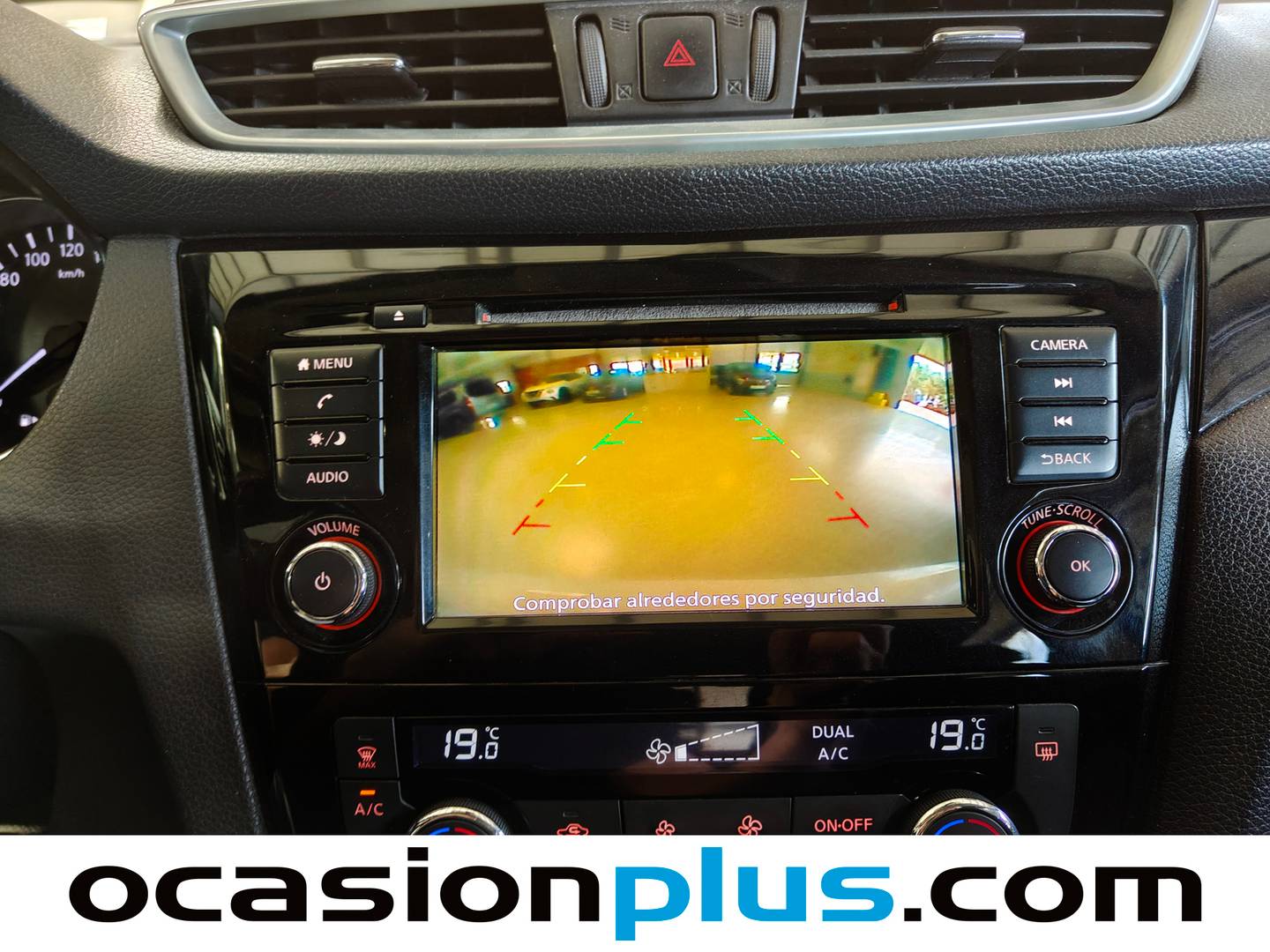 Extras y acabados del Nissan QASHQAI Nissan Qashqai dCi 150 Acenta 4x4 (150 CV)