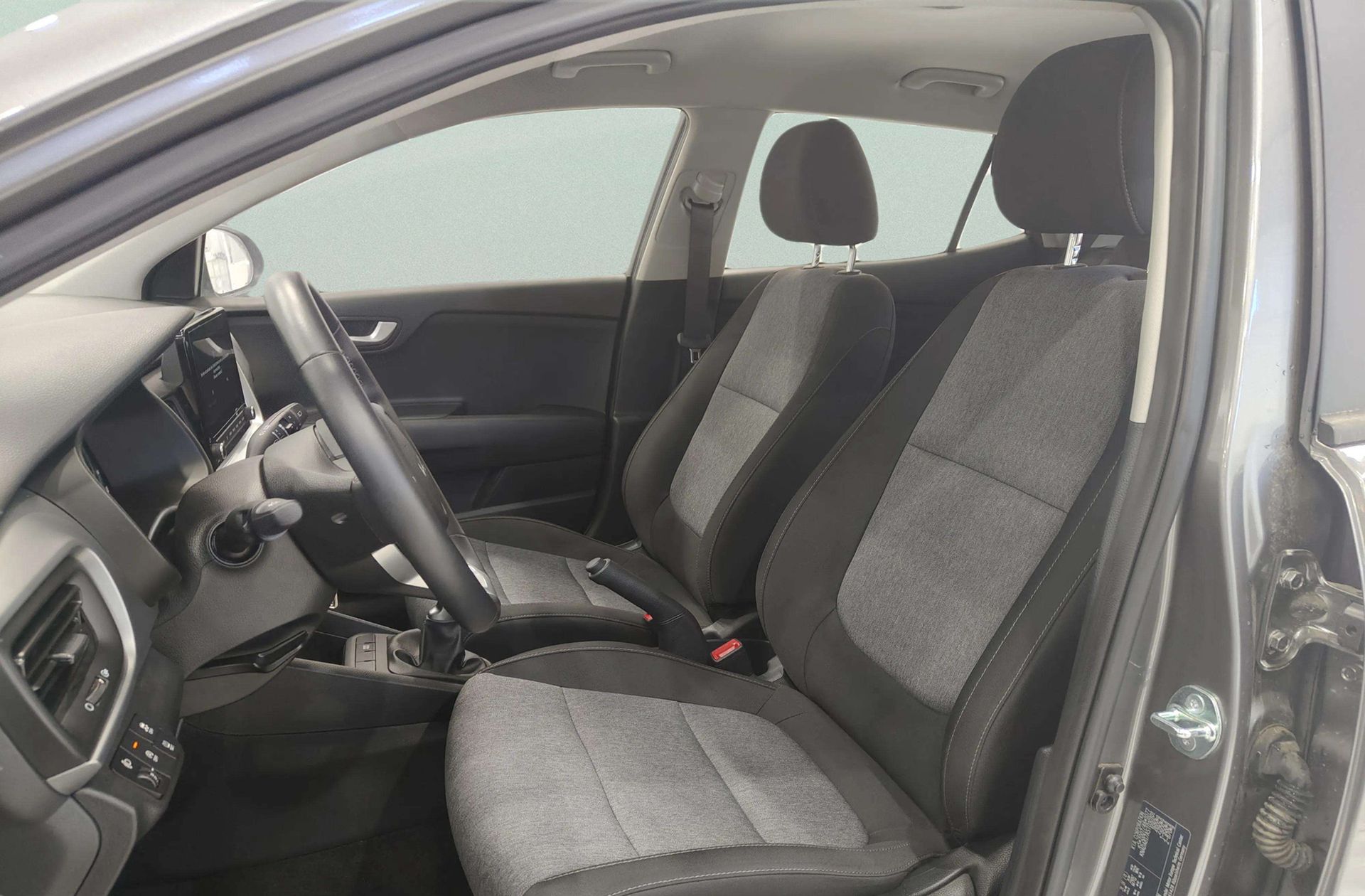 Kia Stonic 1.0 T-GDi MHEV Concept - foto 11