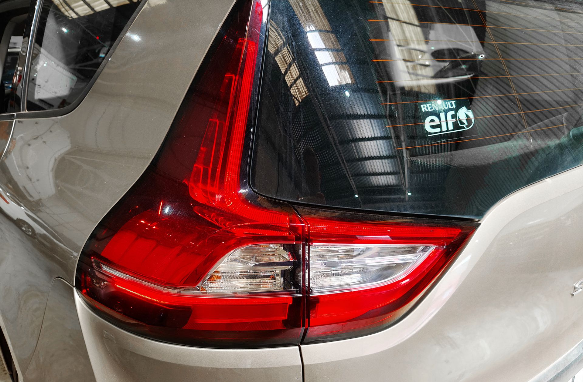 Renault Grand Scénic Zen dCi 7 plazas - foto 19