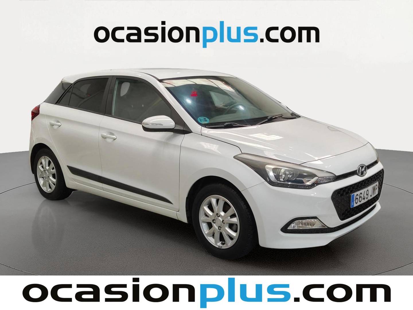 Foto delantera Hyundai i20 Hyundai i20 1.2 MPI Klass Go! Nav (85 CV) derecha