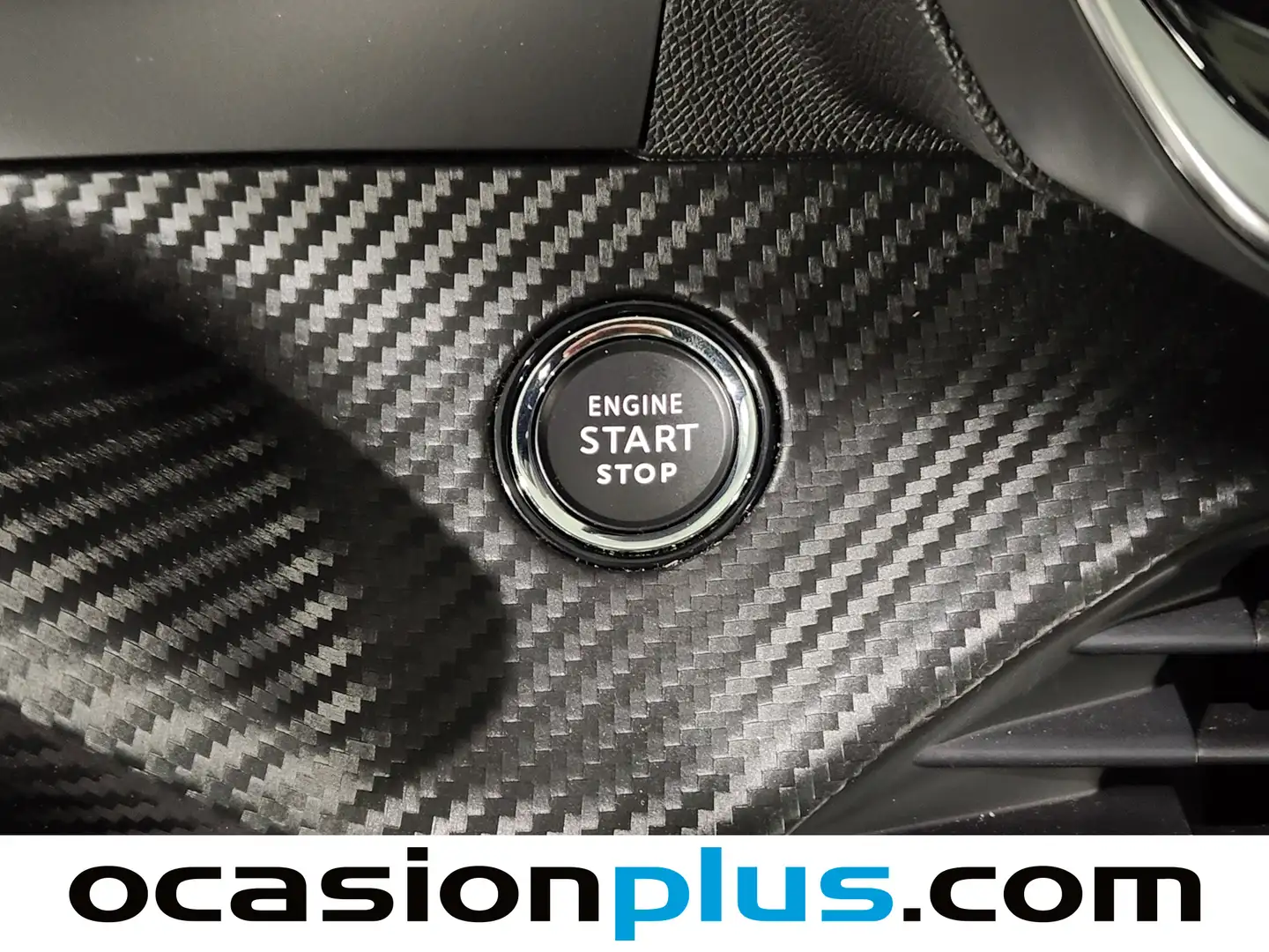 Foto Peugeot 2008 Peugeot 2008 Allure Hybrid eDCS6 (136 CV)