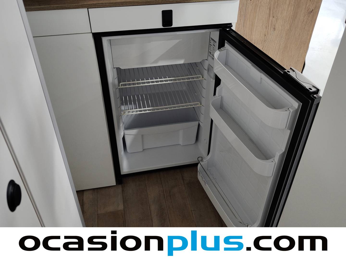 Volkswagen Crafter Volkswagen Crafter Furgon Batalla Media TN 2.0 TDI (140 CV) 3.500 3 Plazas Camperizada diésel