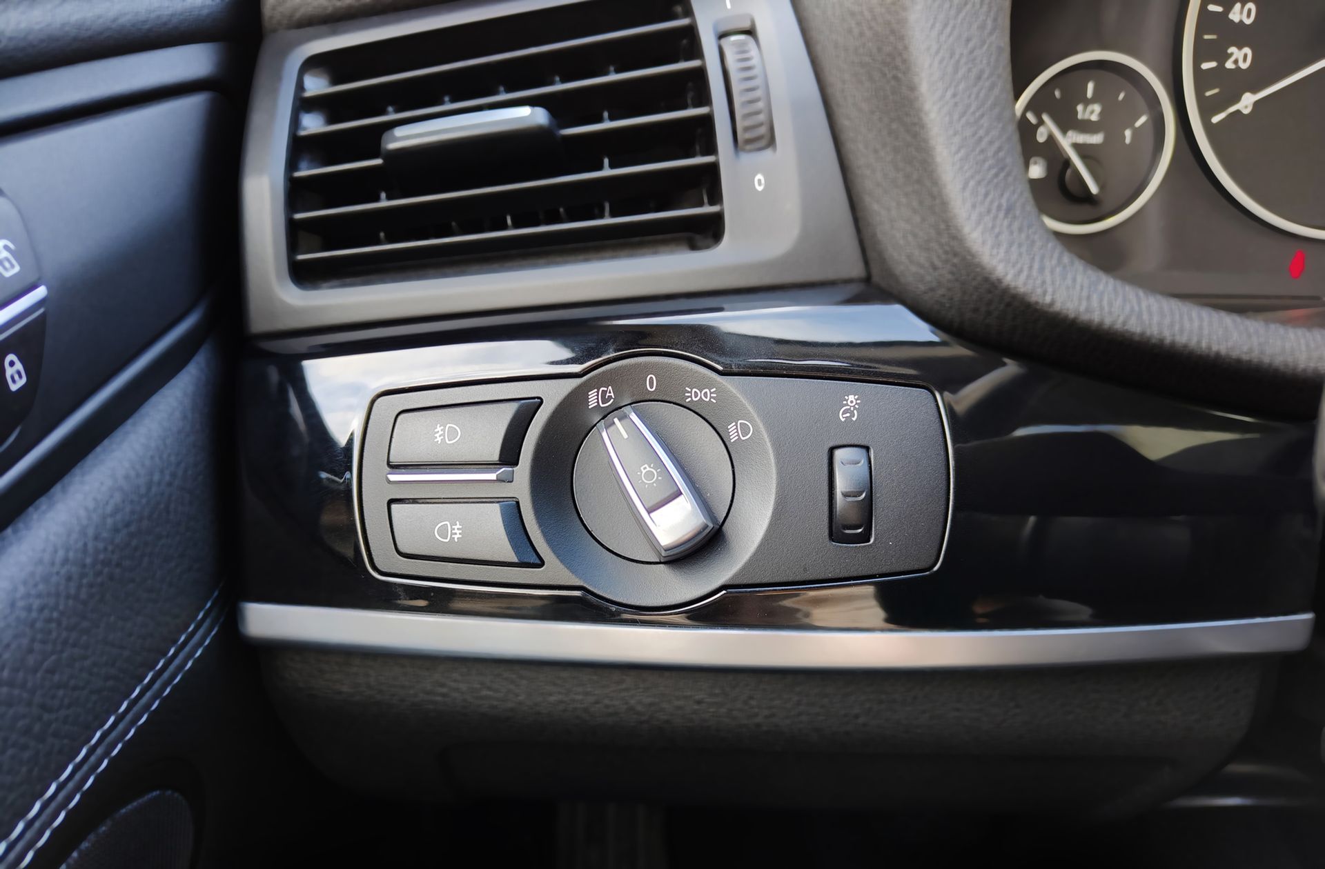 BMW X4 xDrive20d - foto 26