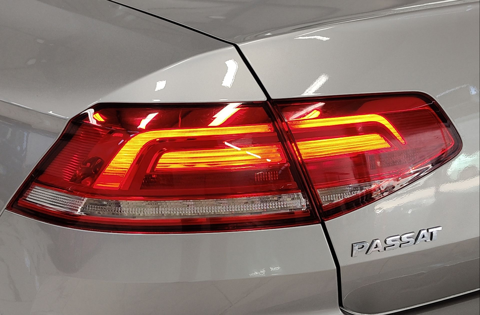 Volkswagen Passat Advance 1.6 TDI BMT - foto 15