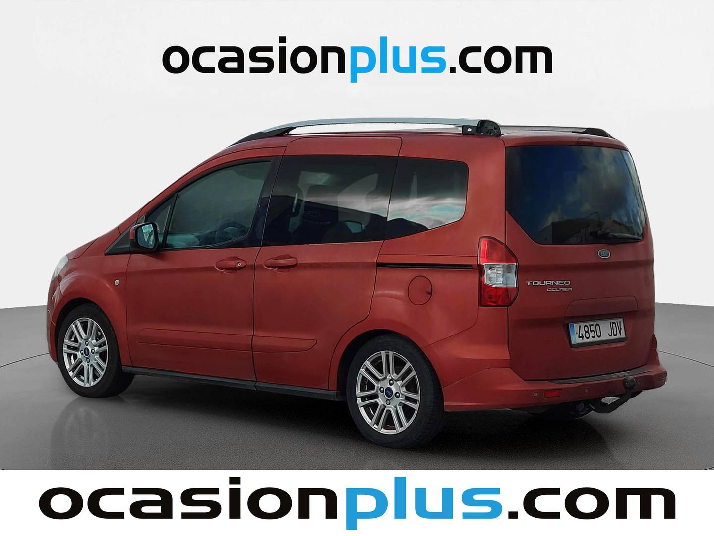 Foto trasera Ford Tourneo Courier Ford Tourneo Courier 1.6 TDCi Titanium (95 CV) izquierda