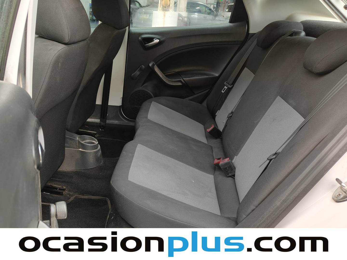 Foto asientos traseros Seat Ibiza Seat Ibiza 1.4 TDI CR S&S Full Connect (90 CV)