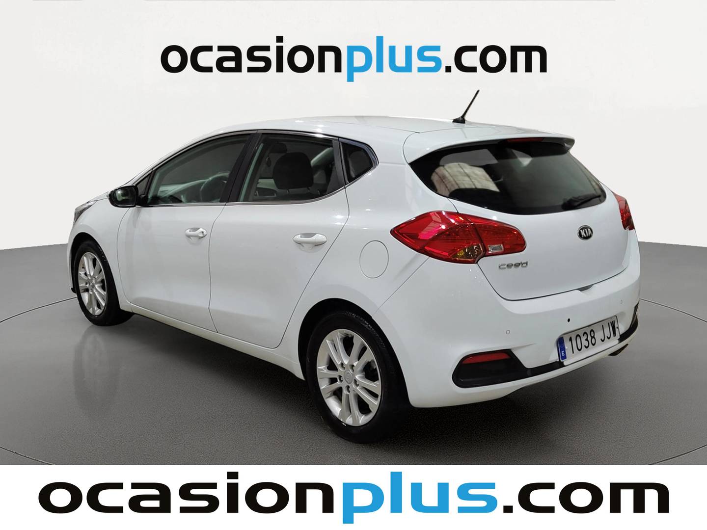 Foto delantera KIA Ceed KIA Ceed 1.4 CVVT Drive (100 CV) derecha