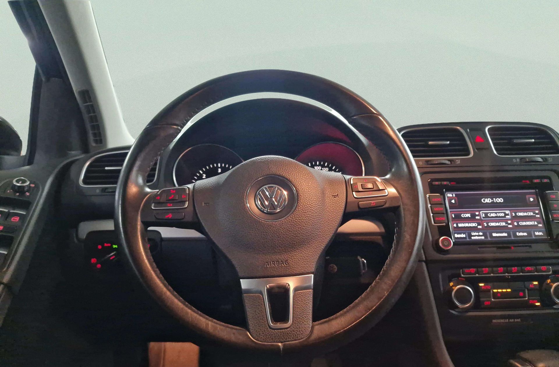 Volkswagen Golf Sport 1.6 TDI CR DSG - foto 19