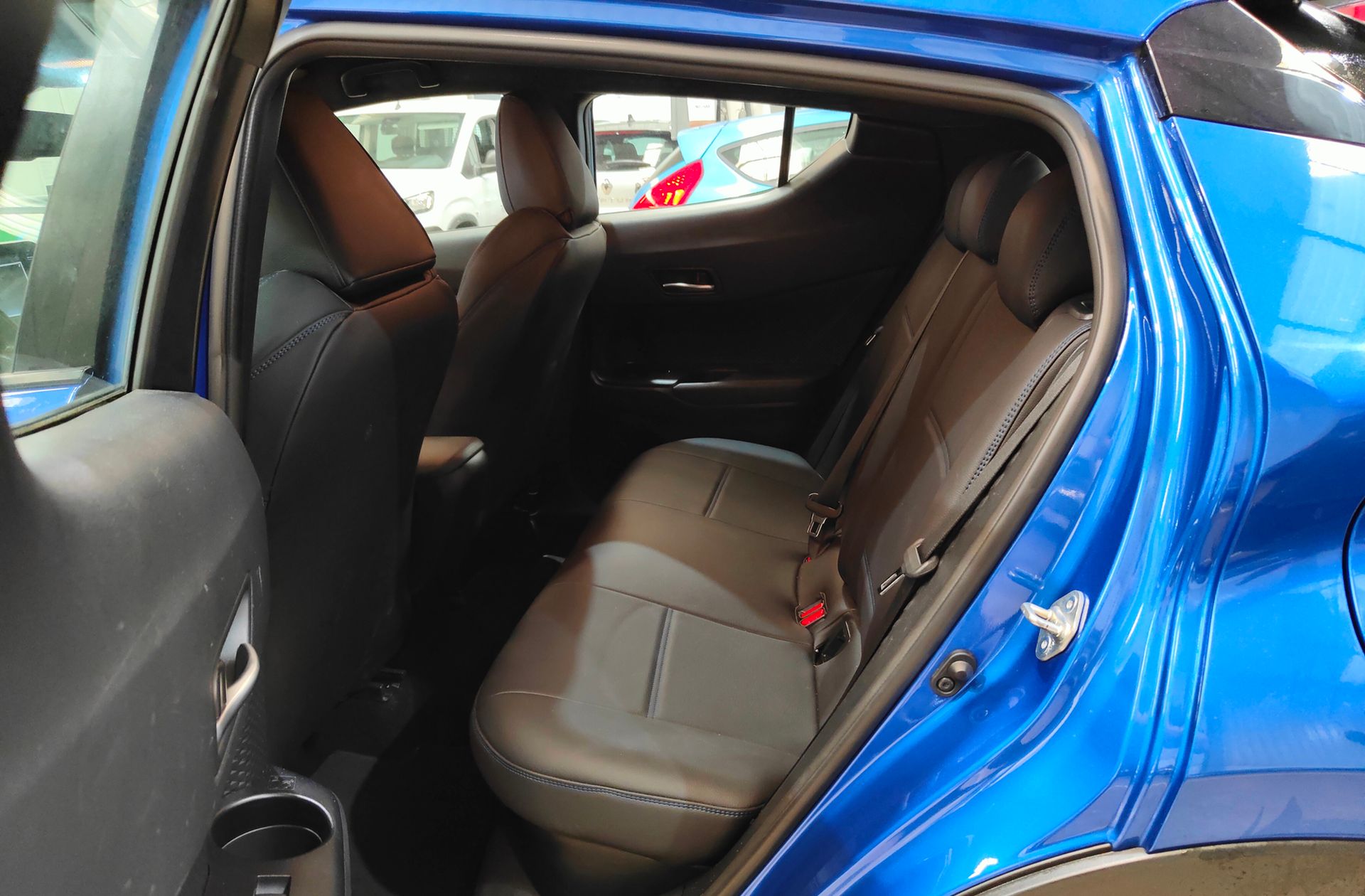 Toyota C-HR 1.8 125H Active - foto 11