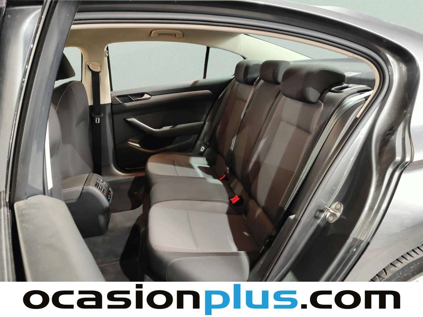 Foto Volkswagen Passat Volkswagen Passat Edition 1.6 TDI BMT (120 CV)
