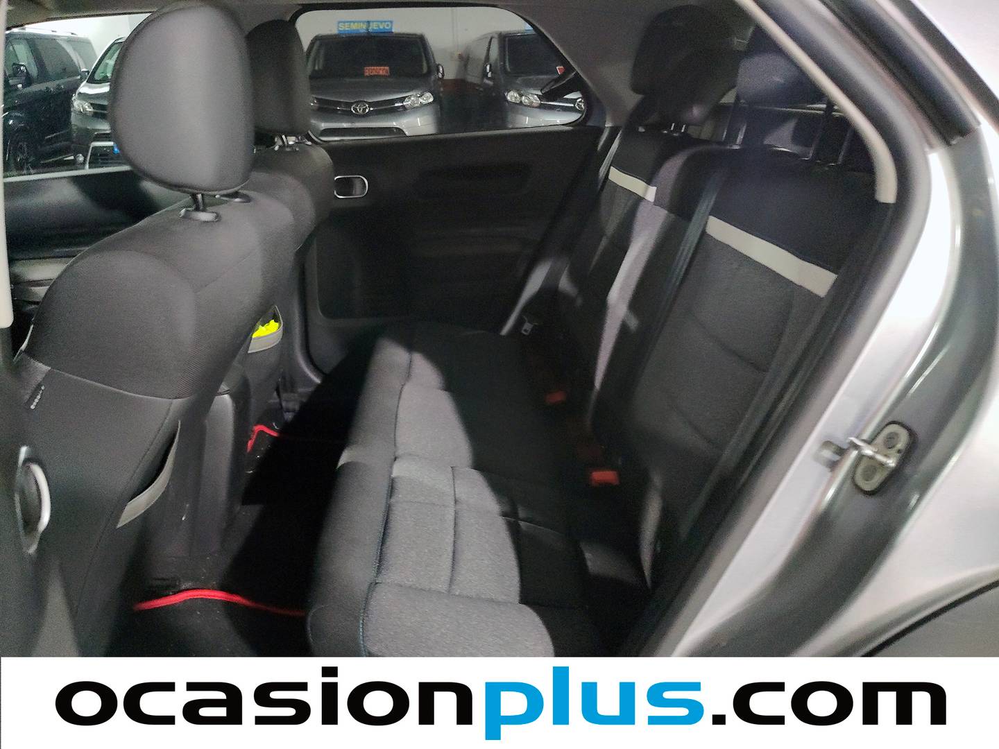 Foto asientos traseros Citroën C4 Cactus Citroën C4 Cactus BlueHDi 100 S&S Shine Pack (102 CV)