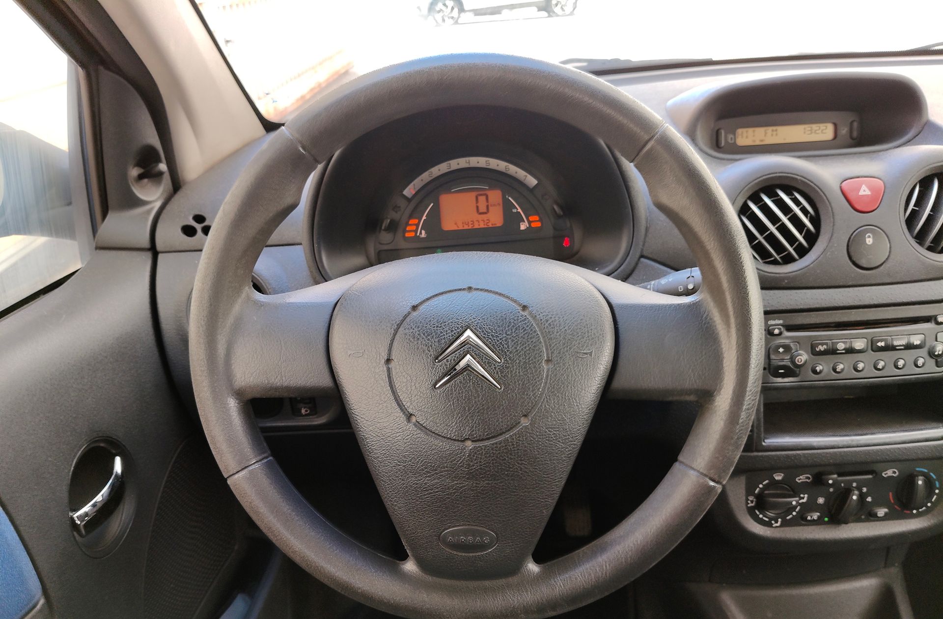 Citroën C2 1.4i Furio - foto 17