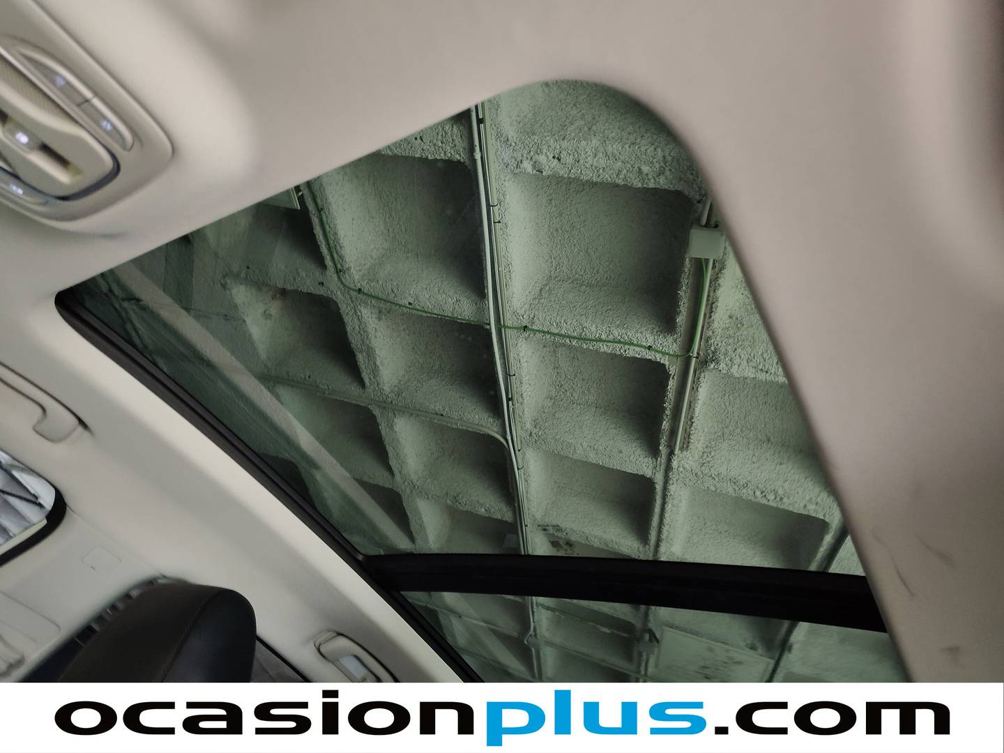 Extras y acabados del MG eHS MG eHS 1.5 T-GDI PHEV Luxury (258 CV)