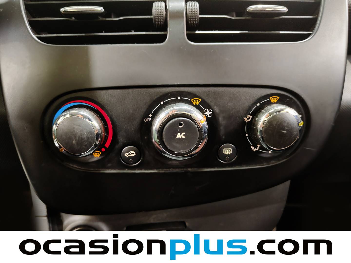 Extras del Renault Clio Renault Clio 1.2 Authentique (75 CV)