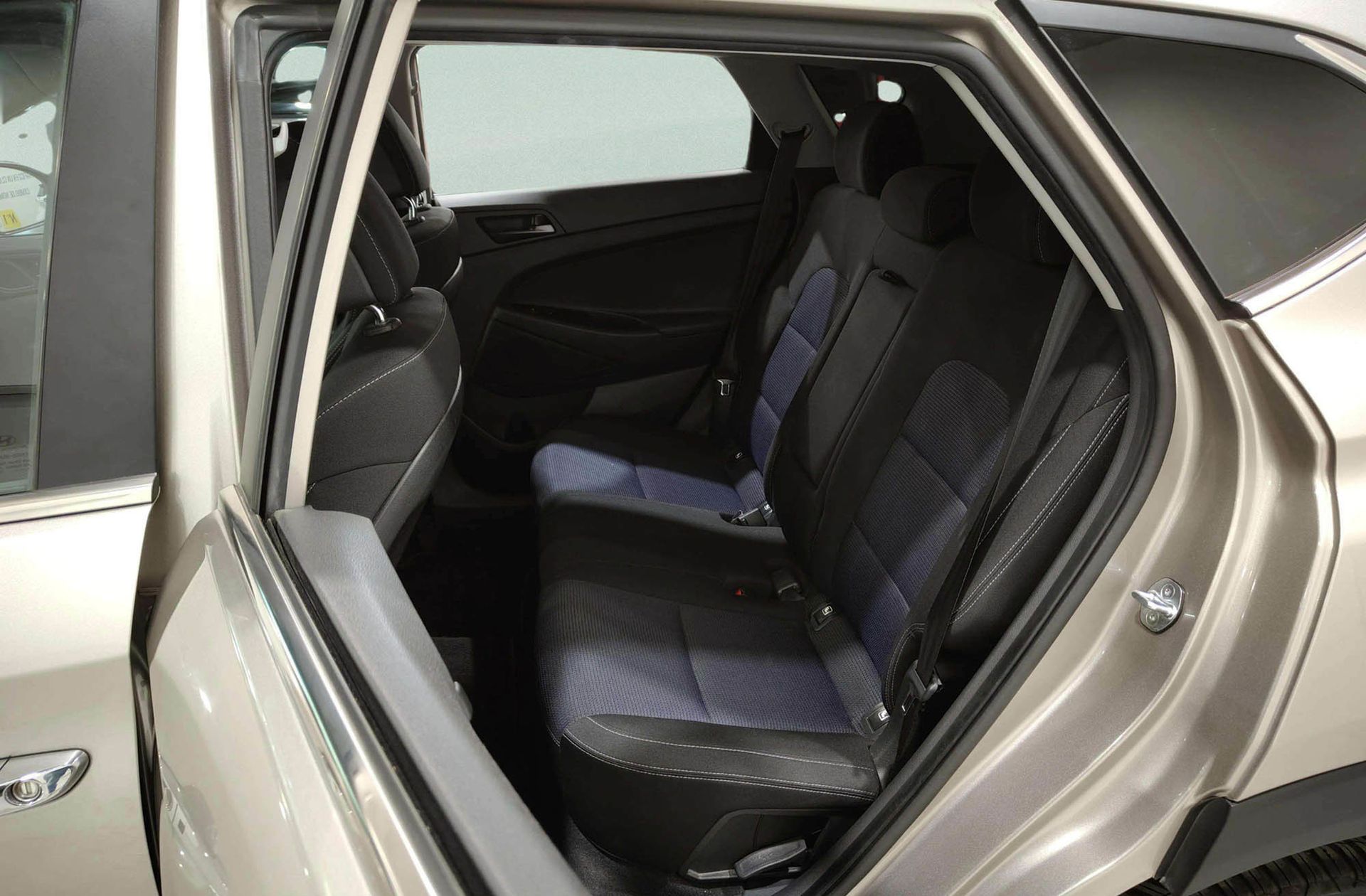 Hyundai Tucson 1.6 T-GDi Kosmo 4x2 DCT - foto 12