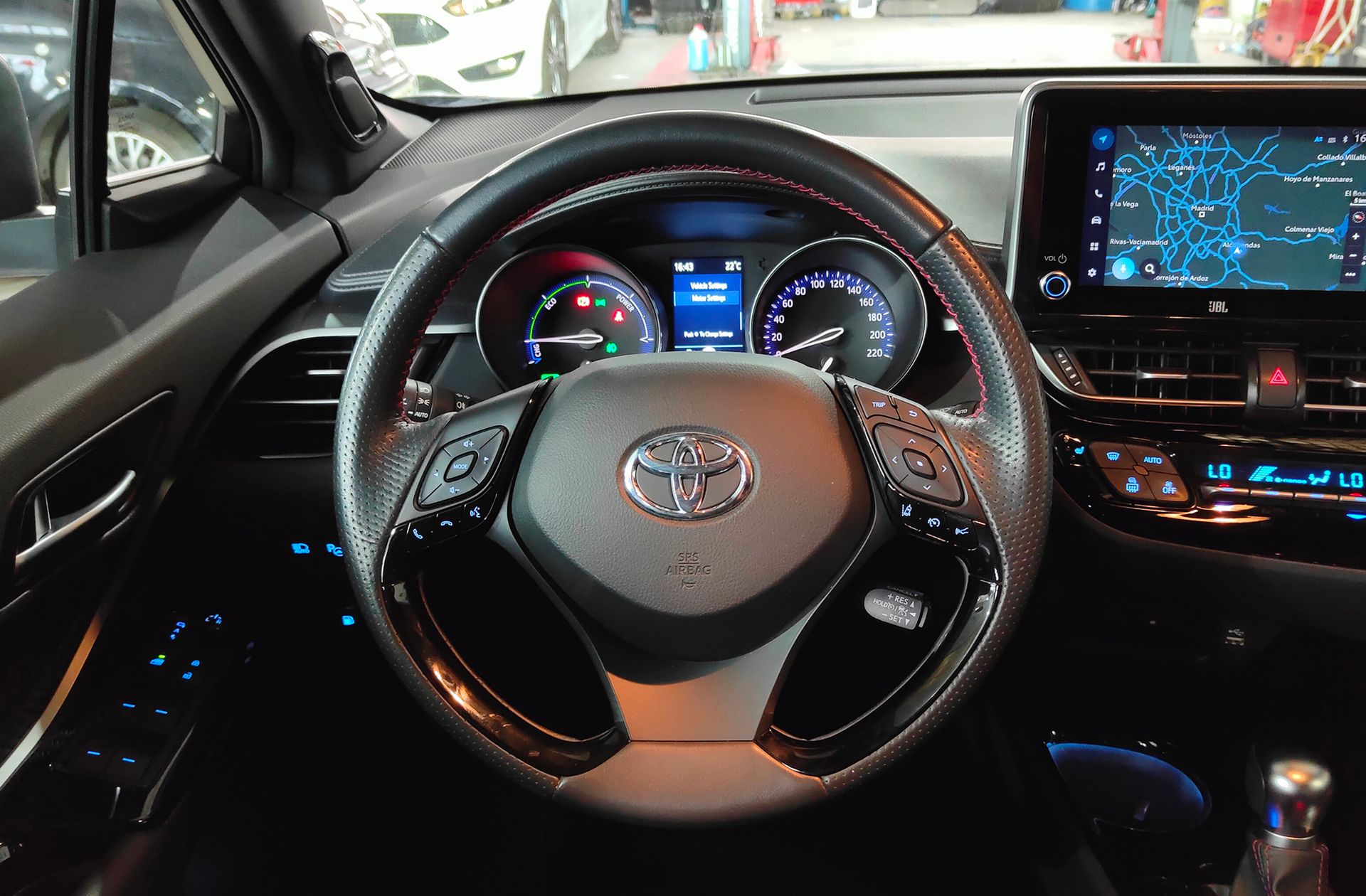 Toyota C-HR 180H GR Sport - foto 24