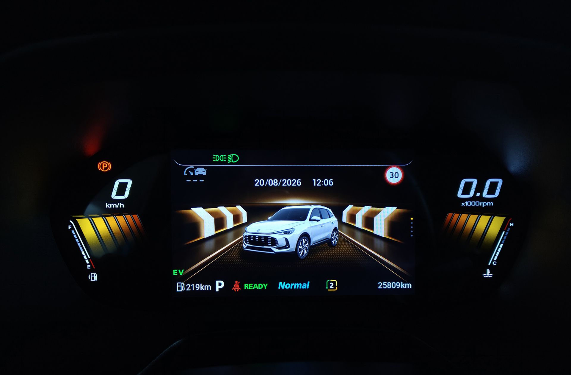 MG ZS 1.5 Hybrid+ Luxury - foto 24