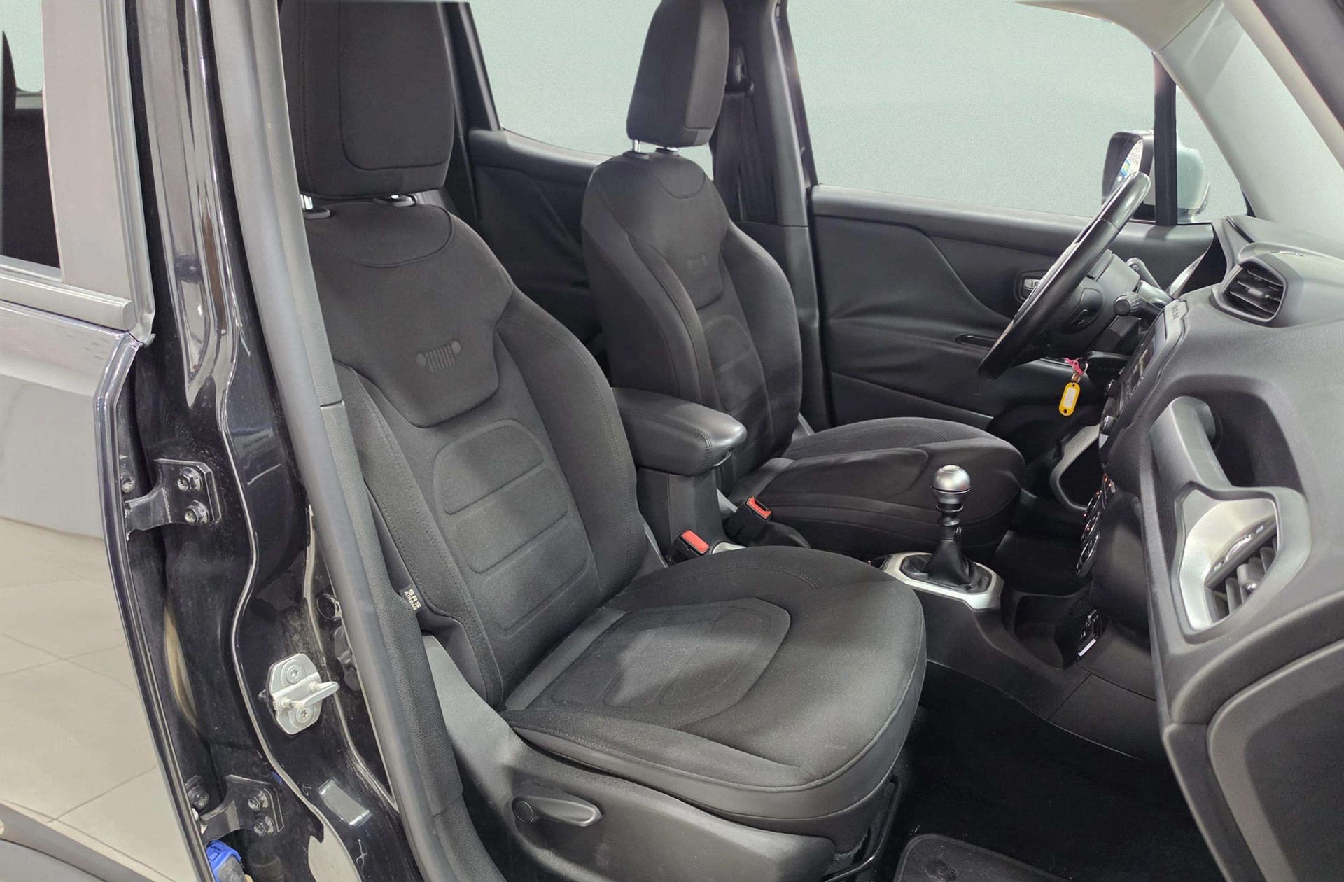 Jeep Renegade 1.6 MultiJet Limited 4x2 - foto 16