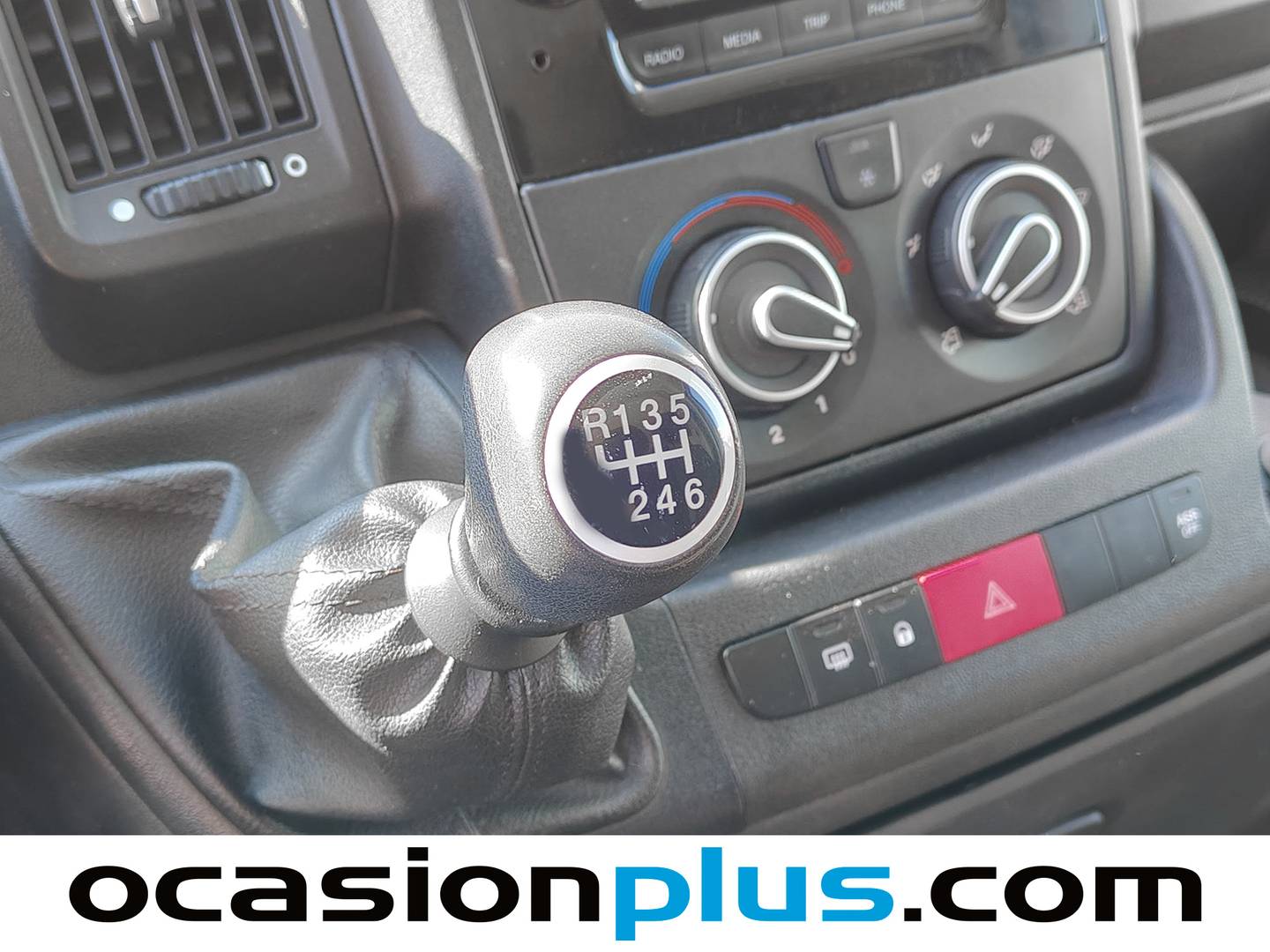 Foto Peugeot Boxer Peugeot Boxer Furgon BlueHDi 330 L1 H1 Pack  (120 CV)