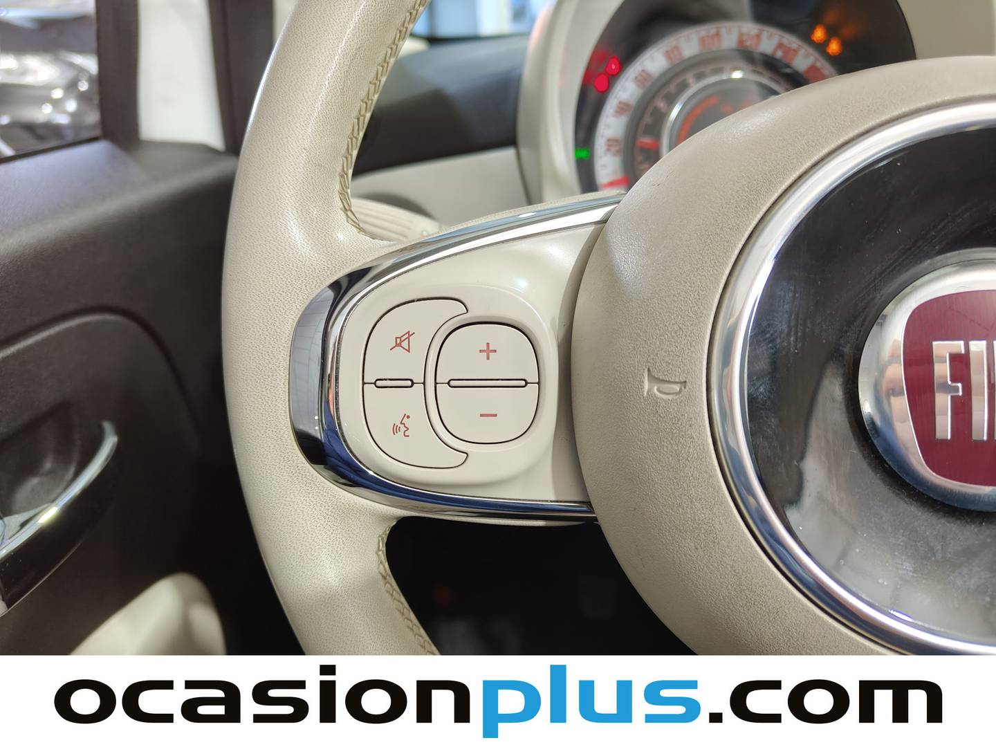 Fiat 500C Fiat 500C 1.0 Hybrid Dolcevita (70 CV) de segunda mano