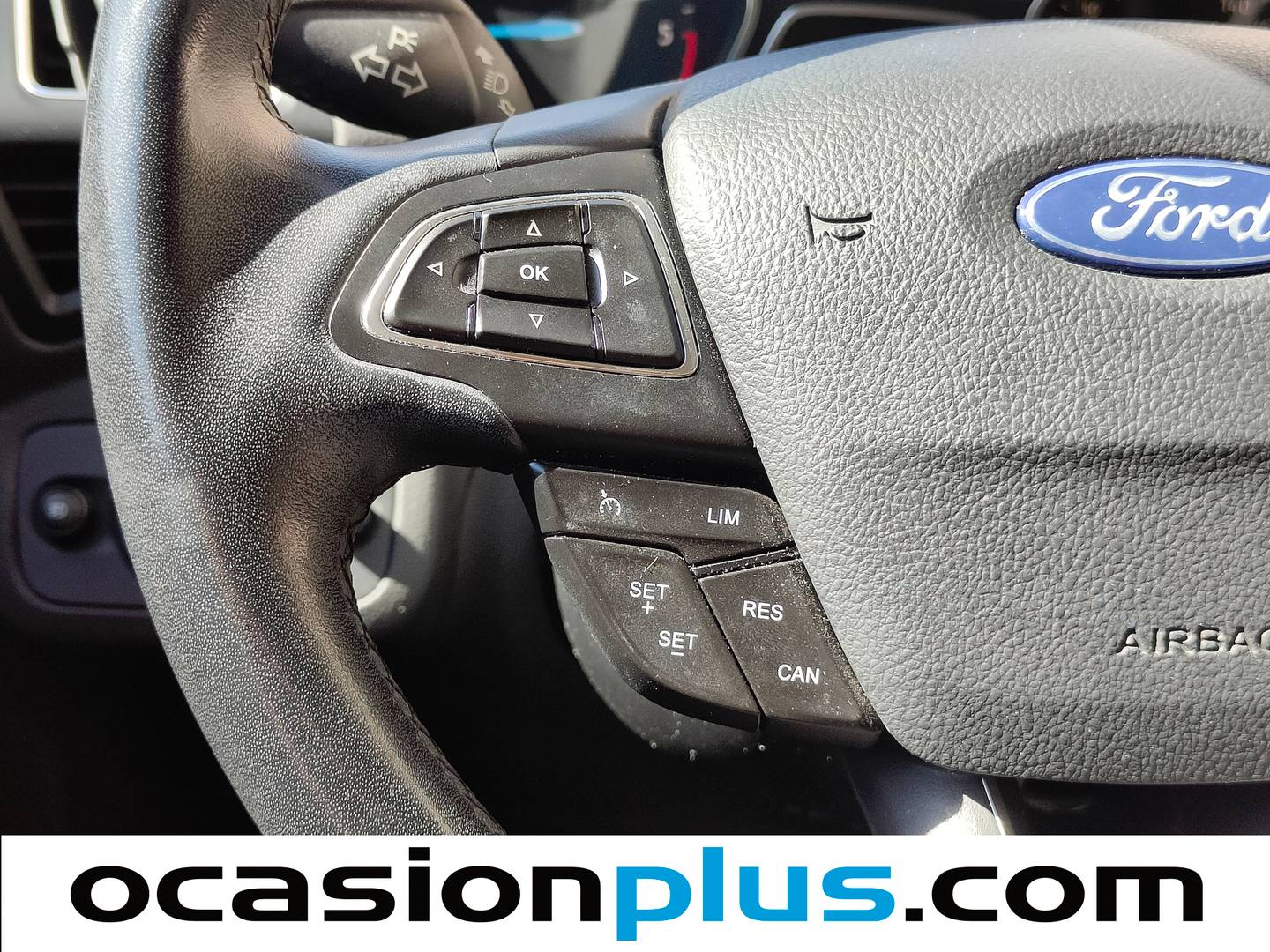 Paquetes del Ford Kuga Ford Kuga 1.5 TDCI S&S Titanium 4x2 (120 CV)