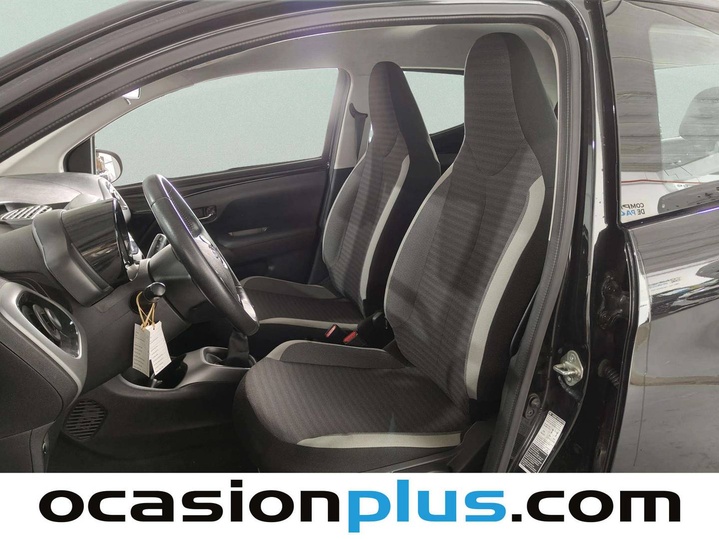 Foto asientos delanteros Toyota Aygo Toyota Aygo 1.0 70 x-play (72 CV)