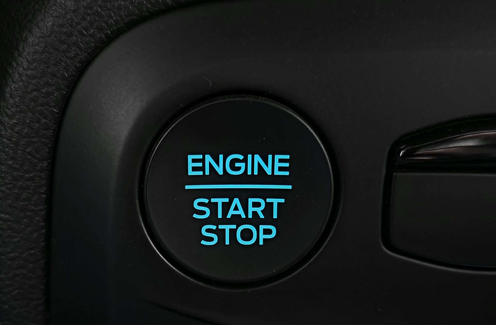 Ford Focus 1.0 EcoBoost MHEV ST-Line - foto 32