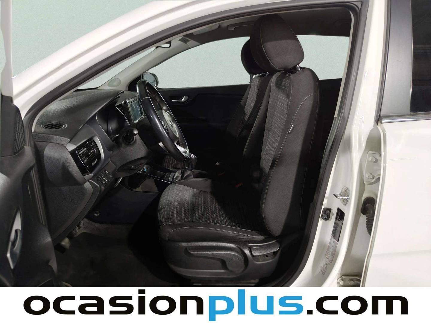Foto asientos delanteros KIA Stonic KIA Stonic 1.0 T-GDi Drive (120 CV)